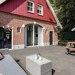 Winterswijk Modern Retreat * Meddo