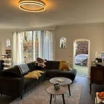 Semesterbostad Winterswijk Modern Retreat Meddo